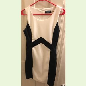 Guess dress in black and white (Size 6)